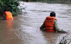 Đi qua đập tràn, một người bị nước cuốn mất tích