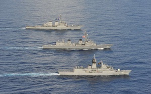 Mỹ, Nhật, Úc tập trận rầm rộ tại biển Đông