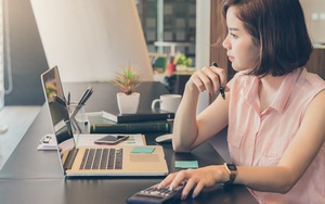 Tuổi trẻ kiếm nhiều tiền nhưng không thực hiện 4 cách tiết kiệm này thì sau 50 tuổi chắc bạn sẽ hối hận