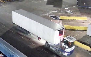 39 người Việt chết trong xe container ở Anh: Những câu nói cuối trước thảm kịch ngạt thở