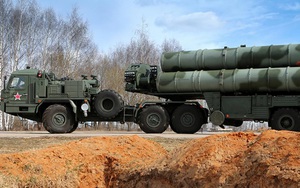 Nước cờ "bí hiểm" của Nga khi không vội bán S-400 cho Iran