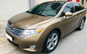 Qua thời đỉnh cao, Toyota Venza hạ giá rẻ ngang Kia Seltos thế hệ mới
