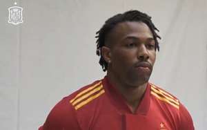 Ra mắt tuyển Tây Ban Nha, Adama Traore tiết lộ lý do rời Barcelona