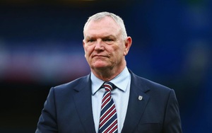Chủ tịch FA từ chức vì... "lỡ lời" phân biệt chủng tộc
