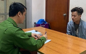 Tên trộm "vô hiệu hóa" nhiều cửa cuốn hiện đại ở Hà Nội