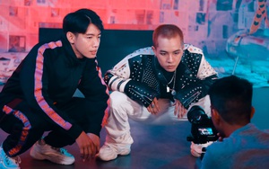 Quang Đăng cùng học trò hướng dẫn vũ đạo cho hot boy King of Rap