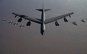 B-52 Mỹ bất ngờ "tàng hình" ở Israel trên đường bay tới Trung Đông: Chuyện gì đang xảy ra?