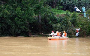 Tìm thấy ba lô của 2 nữ du khách mất tích ở Lâm Đồng