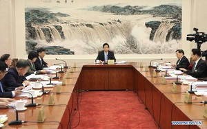 Toàn bộ 14 Phó chủ tịch Quốc hội bị Mỹ cấm vận, cơ quan quyền lực cao nhất Trung Quốc "sục sôi" giáng trả