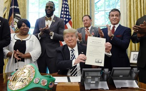 Đằng sau cuộc tranh giành đồng loạt xin Tổng thống Trump ân xá