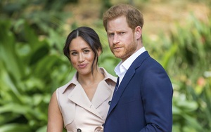 Lo ngại vợ chồng Hoàng tử Harry"đánh đổi" bí mật Hoàng gia Anh trong bản hợp đồng mới