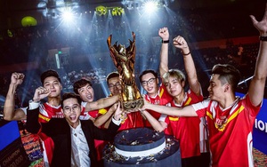 Nóng: HLV Harvin chia tay Team Flash