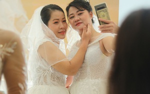 Những hình ảnh xúc động tại lễ cưới tập thể của 46 cặp đôi đặc biệt