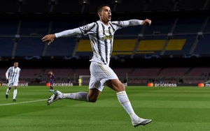 Juventus đánh sập Nou Camp, Ronaldo lập kỷ lục vô tiền khoáng hậu