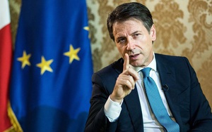 Thủ tướng Italy bị chất vấn về cách ứng phó đại dịch Covid-19