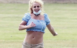 Britney Spears xuất hiện với thân hình to thô kệch sau 2 năm lặn mất tăm khỏi Hollywood