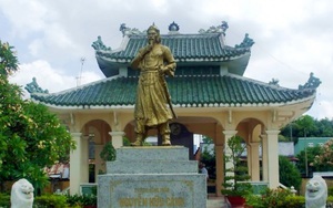 Thượng đẳng thần Nguyễn Hữu Cảnh - người có công lao hiển hách xác lập vùng đất Nam Bộ