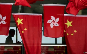 Mỹ bắt đầu hủy bỏ trạng thái đặc biệt của Hong Kong, ngừng xuất khẩu vũ khí