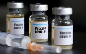Phe Dân chủ Mỹ kêu gọi cấp 25 tỉ USD để sản xuất vaccine Covid-19