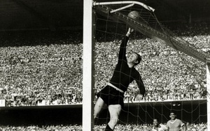 Ngày này năm xưa: Uruguay vô địch kỳ World Cup kỳ lạ nhất lịch sử