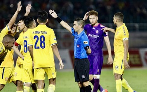 Sếp DNH.Nam Định nói gì về thông tin bỏ V.League?