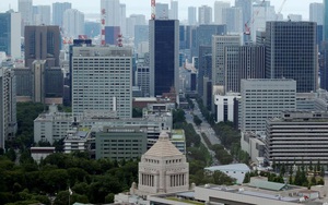 Hai mươi năm trôi qua, tham vọng 'số hóa' của chính phủ Nhật Bản vẫn bị kẹt trong đống giấy tờ