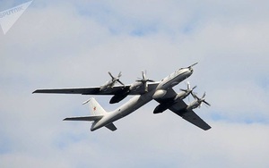 3 “sát thủ săn ngầm” Tu-142 của Nga sải cánh trên biển