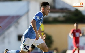 Cựu HLV tuyển Việt Nam gây cười khi miêu tả siêu phẩm của sao mai U22 là "cú sút dễ thương"