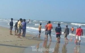 Một học sinh lớp 11 tử vong khi tắm ở bãi biển Quất Lâm, Nam Định