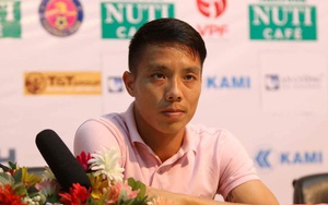 Công thần đăng tút gây xôn xao, tiết lộ mảng tối ở đội Sài Gòn FC đang thống trị V.League 2020
