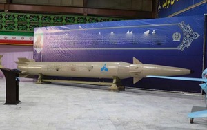Iran ‘hạ chiến thư’ với Mỹ bằng tên lửa mang tên Soleimani