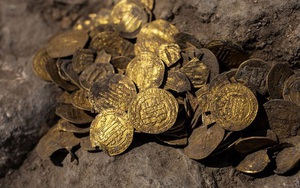 Israel: Phát hiện kho báu tiền vàng niên đại hơn 1.000 năm
