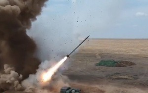 Video: Nga phóng thử tên lửa Iskander-M uy lực và chính xác cao