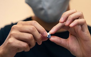 Người Nhật chế tạo khối Rubik nhỏ nhất thế giới với giá bán đắt đến bất ngờ