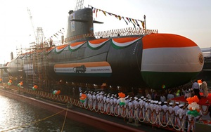 Ấn Độ muốn tự chủ sản xuất từ súng trường đến tiêm kích, và cả tàu ngầm