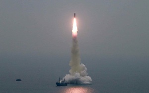 Ảnh vệ tinh hé lộ Triều Tiên sắp phóng tên lửa từ tàu ngầm?
