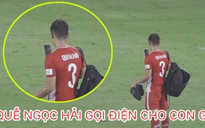 Hình ảnh lắng đọng sau trận đấu của Quế Ngọc Hải: Gọi điện cho con gái "tâm sự" trong ngày vắng mặt tại lễ khai giảng của Sunny