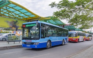Xe buýt Hà Nội có nguy cơ tạm ngừng hoạt động vì vướng mắc vấn đề trợ giá