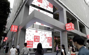 Cổ phiếu công ty mẹ Uniqlo lập đỉnh lịch sử