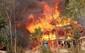 Chập điện, hỏa hoạn thiêu rụi nhà và toàn bộ tài sản hộ nghèo ở Yên Bái