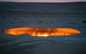 Câu chuyện về "cổng địa ngục" khổng lồ rực lửa suốt 50 năm: Khai mở chỉ vì một sai lầm không thể cứu vãn của con người