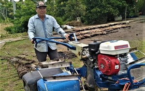 Máy cày "siêu nhẹ" giúp nông dân miền Tây làm mô hình tôm – lúa hiệu quả
