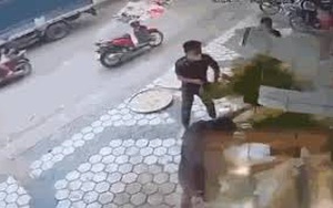 Côn đồ tạt mắm tôm, đâm người giữa chợ