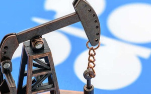Giá dầu Brent vọt lên cao nhất 11 tháng sau khi Saudi Arabia tự nguyện giảm mạnh sản lượng