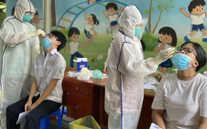 Hà Nội hôm nay thêm hàng loạt ca là người từ miền Nam về. Bắt trưởng phòng công ty tài chính lây bệnh cho 145 người