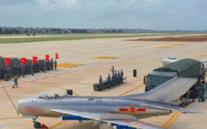 Trung Quốc biến tiêm kích 60 tuổi thành UAV?