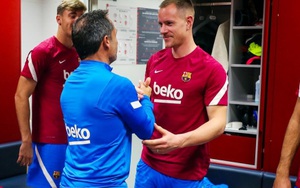 Cầu thủ Barca chào đón HLV tạm quyền