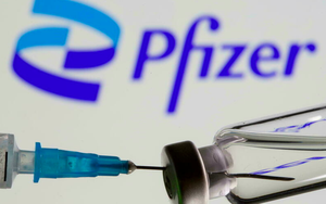 Hơn 600.000 liều vắc-xin Pfizer từ Mỹ về Việt Nam