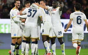 Napoli thắng nhọc Salernitana ở trận cầu có 2 thẻ đỏ chỉ trong 7 phút