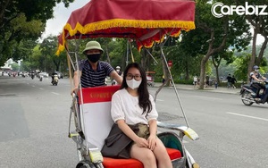 Tâm sự của bác đạp xích lô ở Hồ Gươm: "Ngày xưa để lại được 10 triệu đồng/tháng, bây giờ kiếm 5 triệu đã là hạnh phúc!"